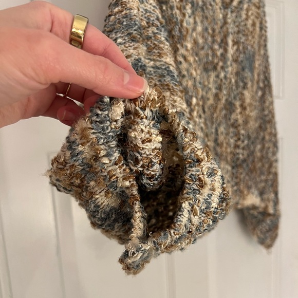 GILLI Cropped Multicolor Sweater - Picture 5 of 5